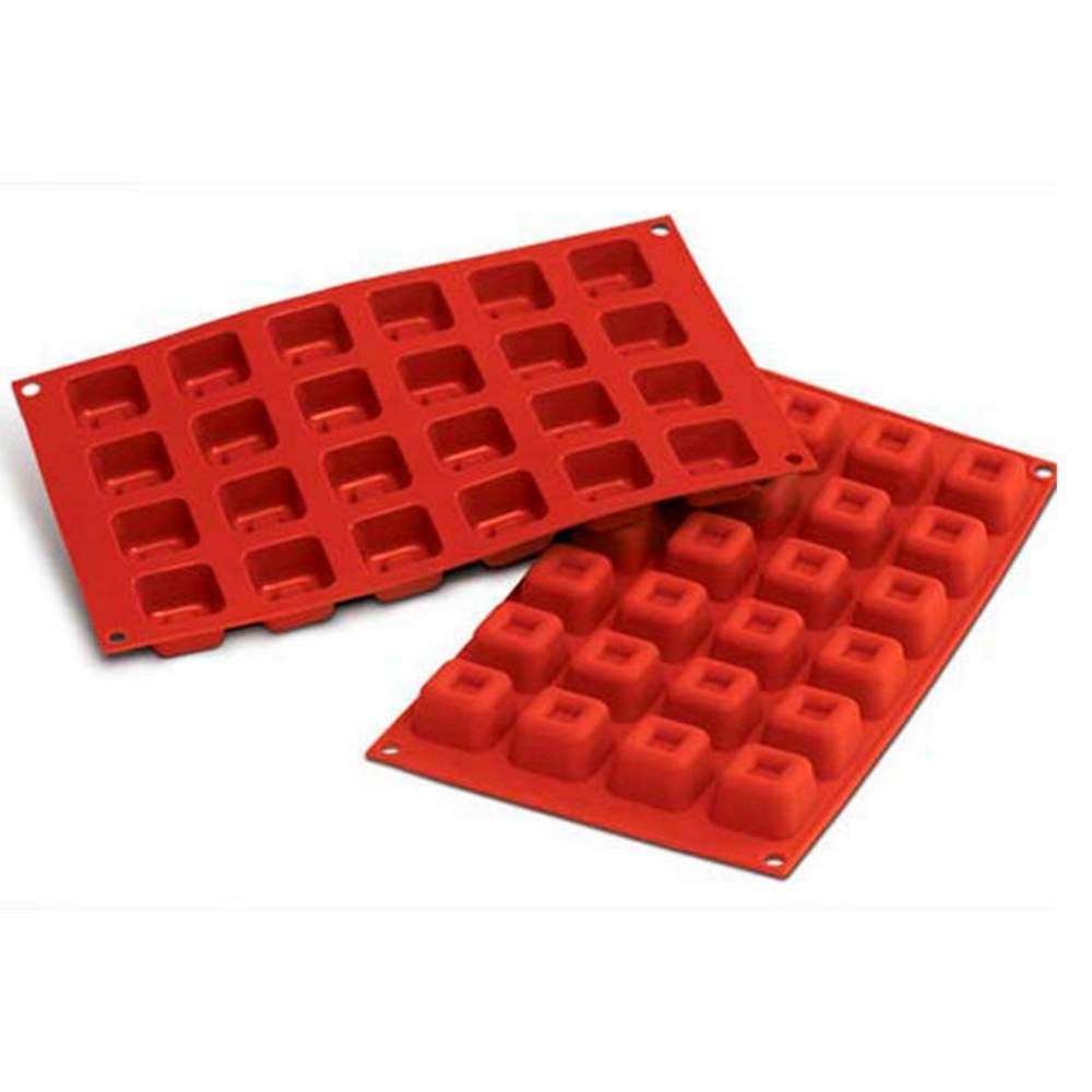 Силиконовая форма для десертов SMALL SQUARE SAVARIN Silikomart SF080/C