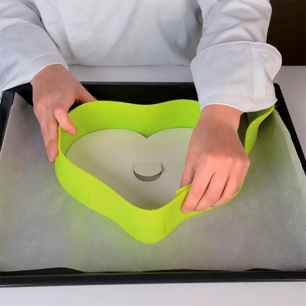 Силіконова стрічка + 4 фігурні підложки для десертів Silikomart - Free Bake - Фото 3