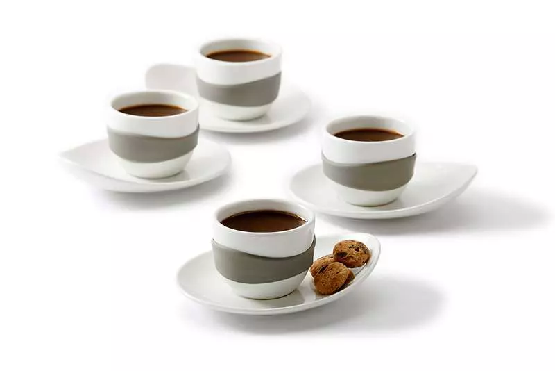 чашки с блюдцами